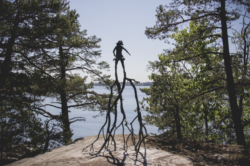 Klara Kristalovas "Det som håller mig tillbaka drar mig vidare", 2017. Foto: Samuel Lind.