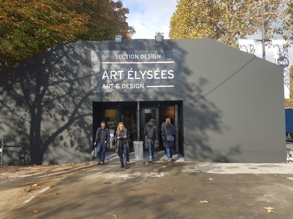 L'entrée d'Art Élysées sur les Champs Élysées Image: Barnebys