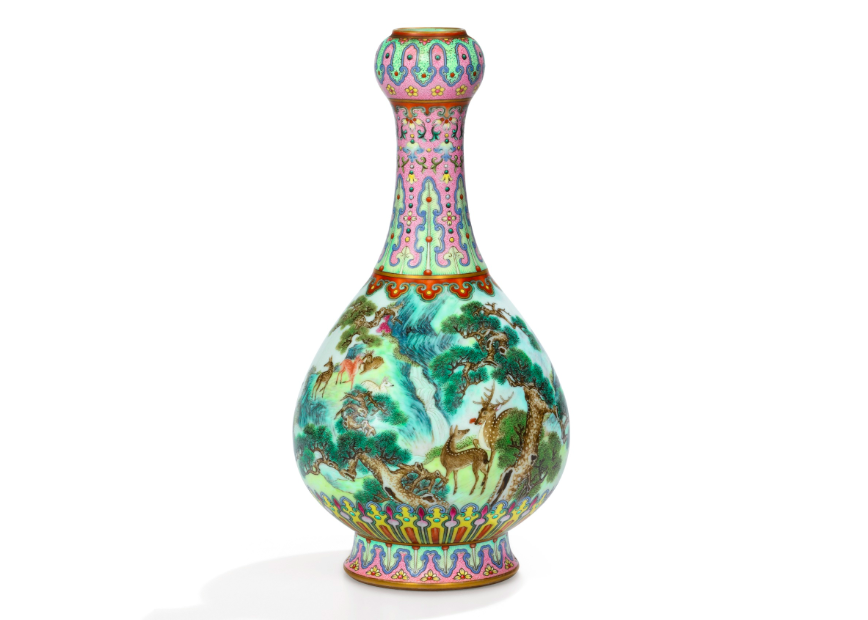 Famille Qianlong retrouvé dans un grenier et vendu pour 16,2 millions en juin 2018, image ©Sotheby's