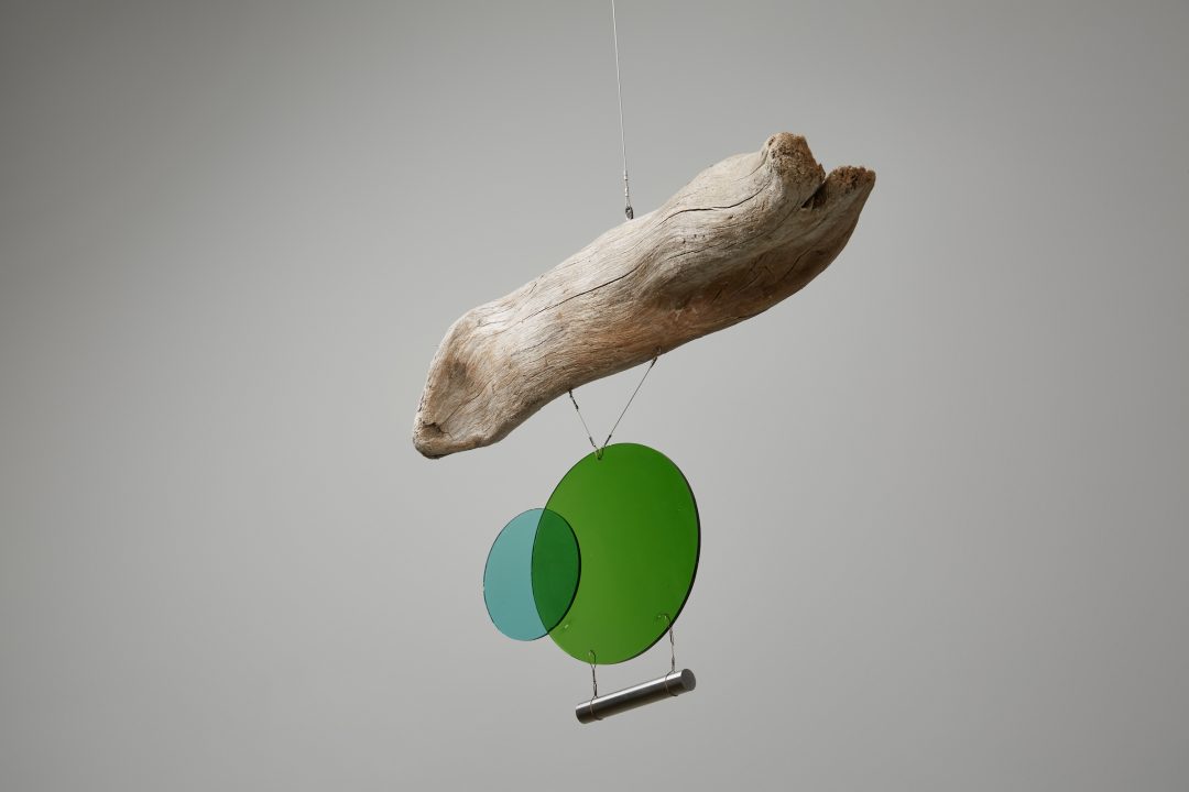 Olafur Eliasson, "Shore compass (08:00, blue green eclipse)," år 2018. Foto: i8 Gallery.